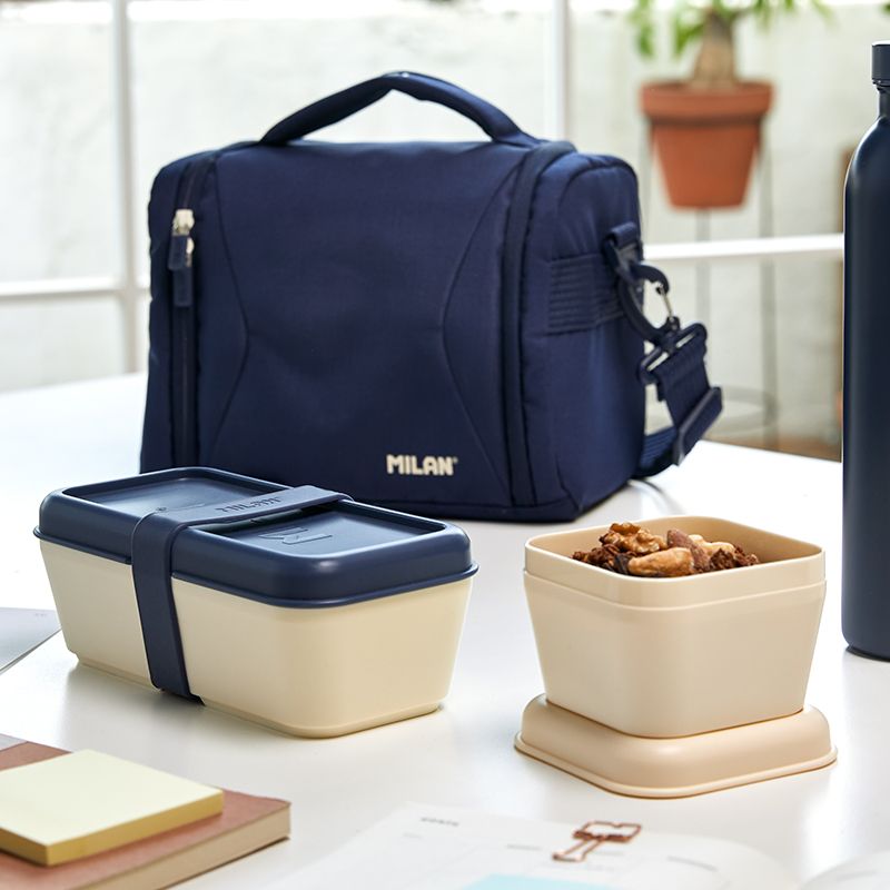 Recipiente para alimentos rectangular 0,75L, tapa azul marino