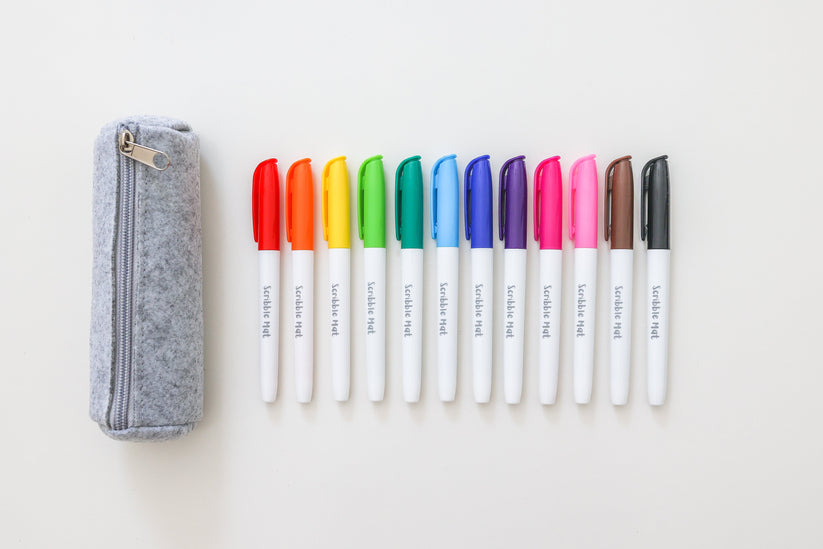 Estuche con 12 rotuladores