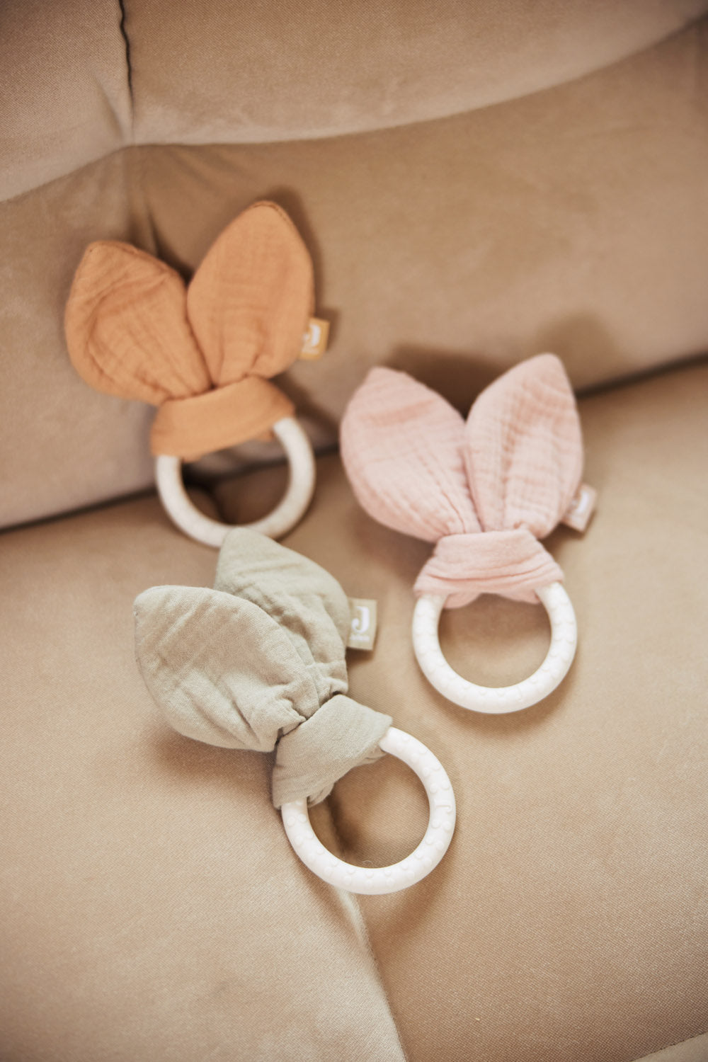 Anillo mordedor silicona Bunny Ears Wild Rose