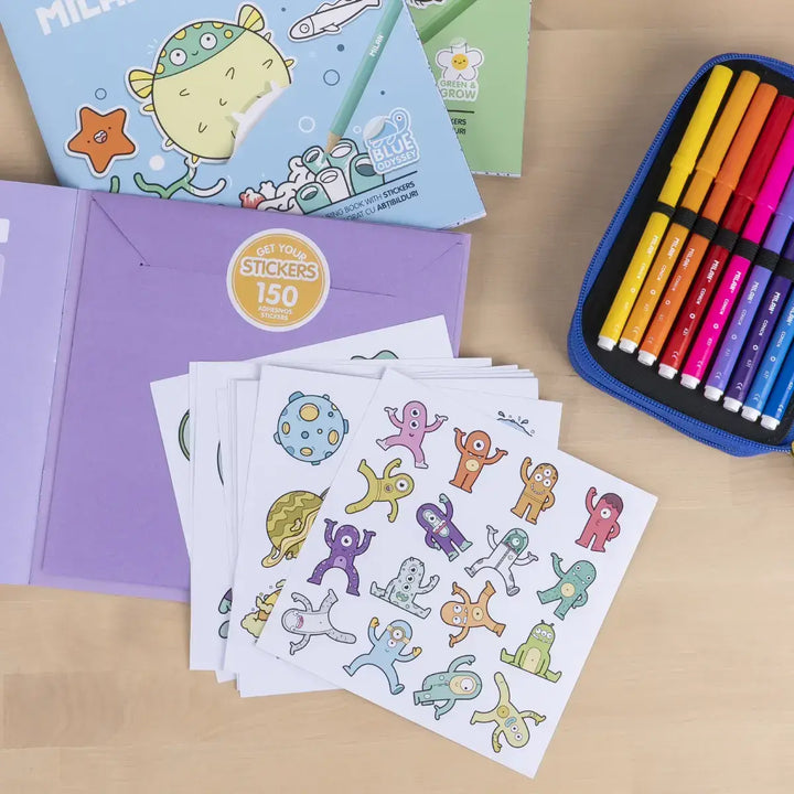 Cuaderno con adhesivos para colorear 'Alien invasion'
