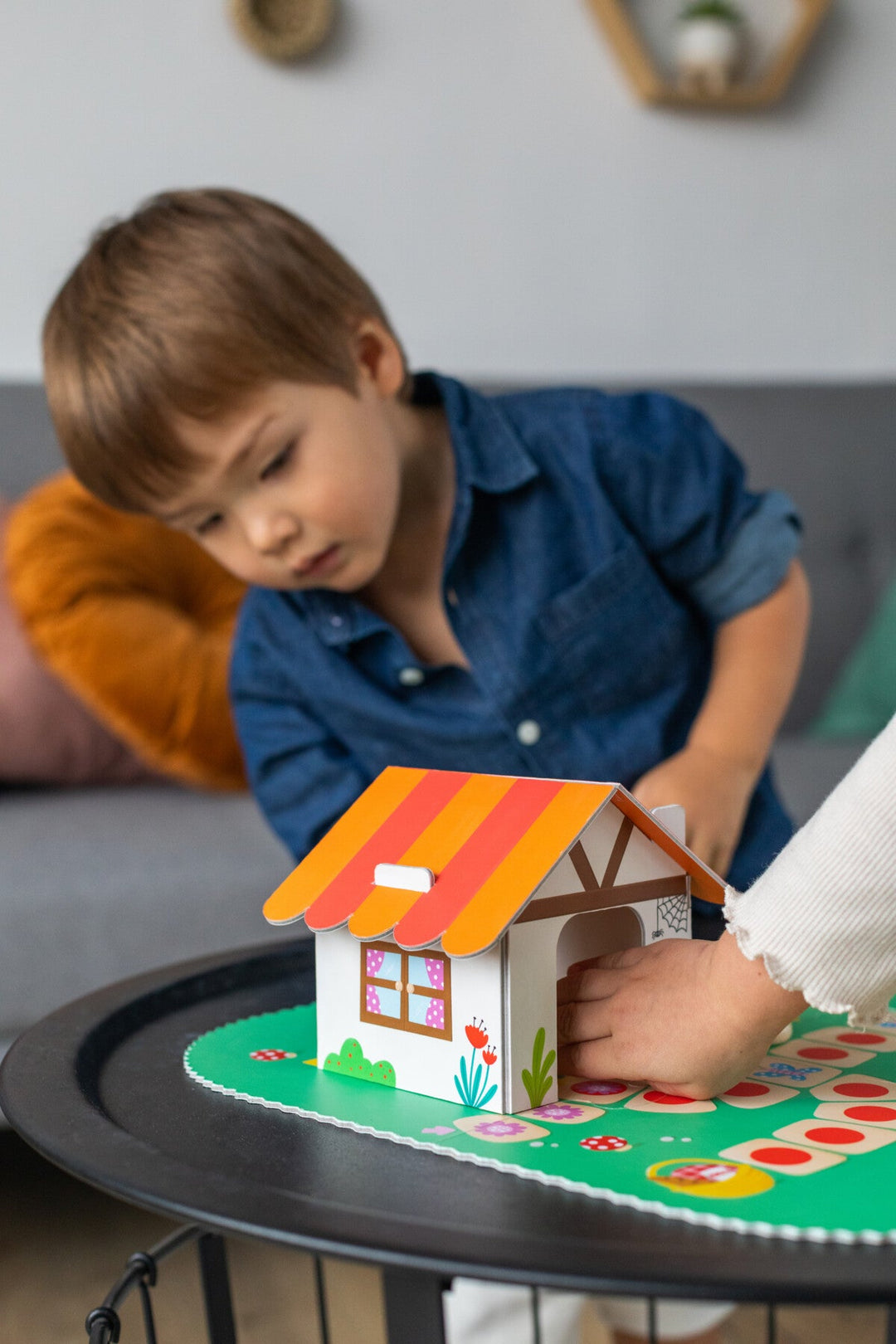 Caperucita Roja ¡ayuda a Caperucita a llegar a casa de la abuelita!
