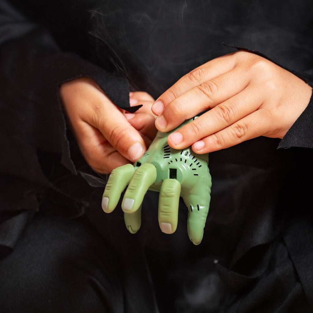 Mini Mano Zombi con Resorte - The Mini Walking Hand