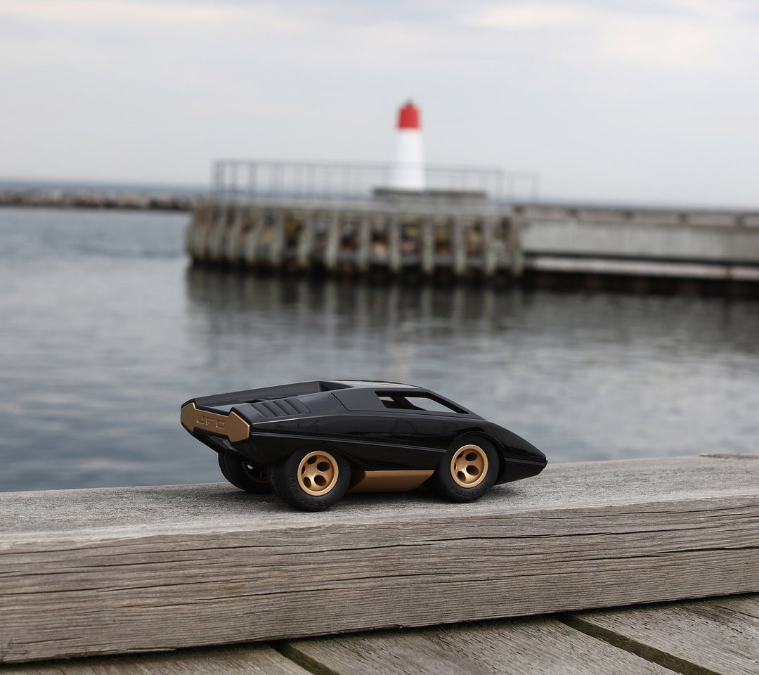 Coche clásico - UFO77 Cannone, Negro