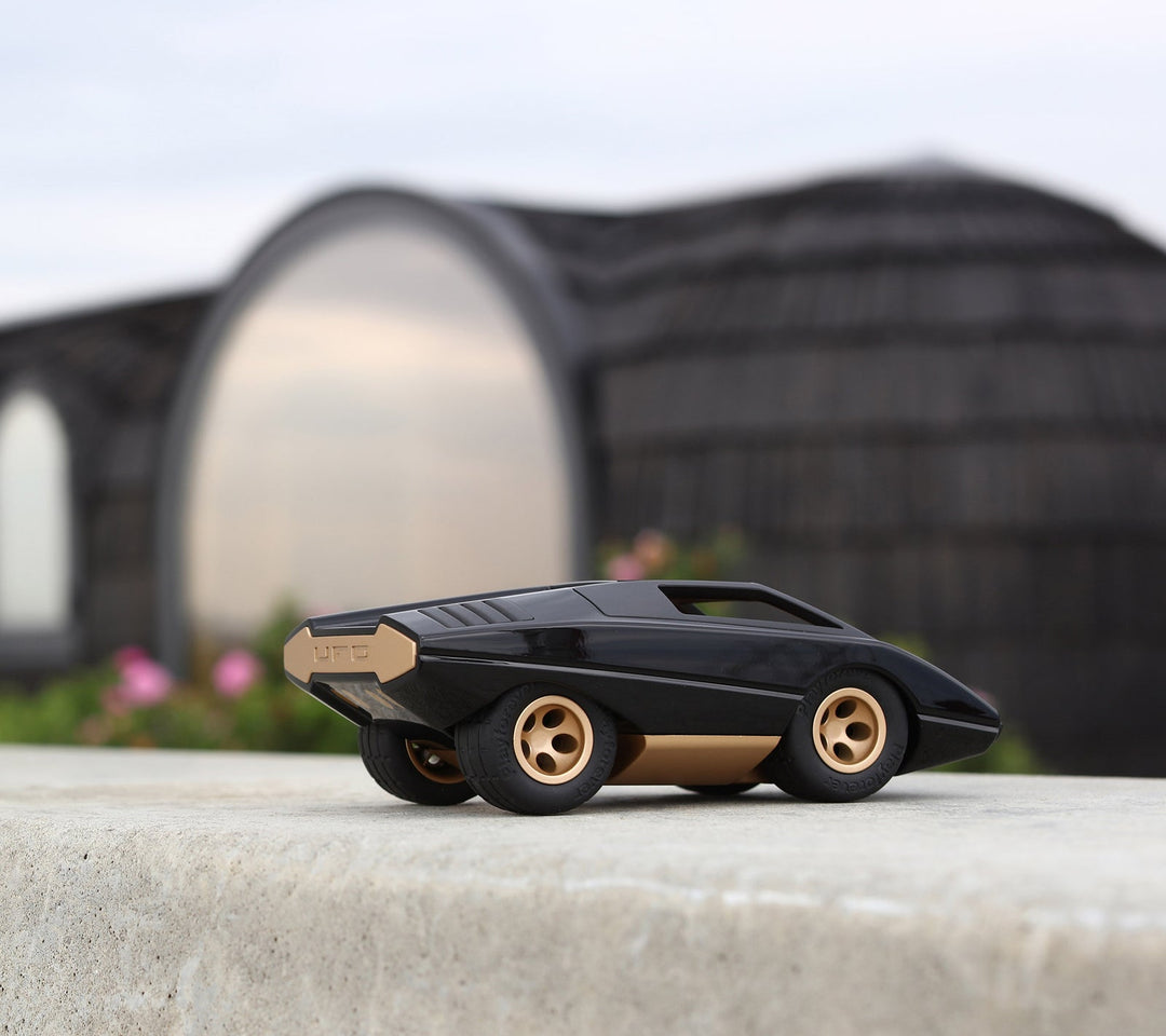 Coche clásico - UFO77 Cannone, Negro