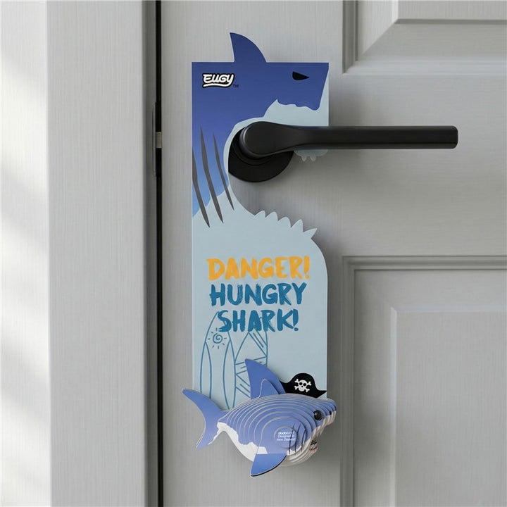 D019 Colgador de puerta Shark