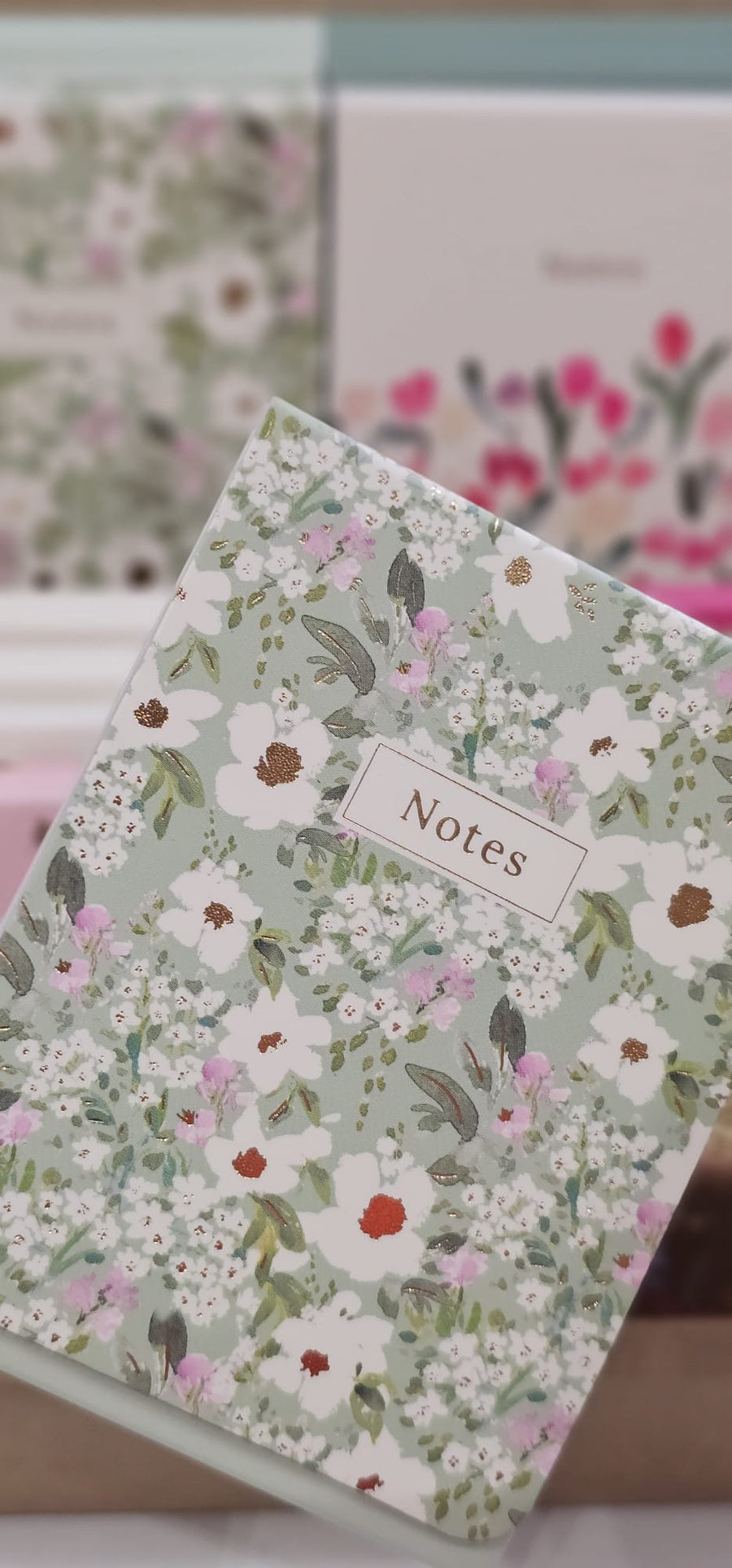 Bloc de notas magnético Dyment - Flores fondo verde