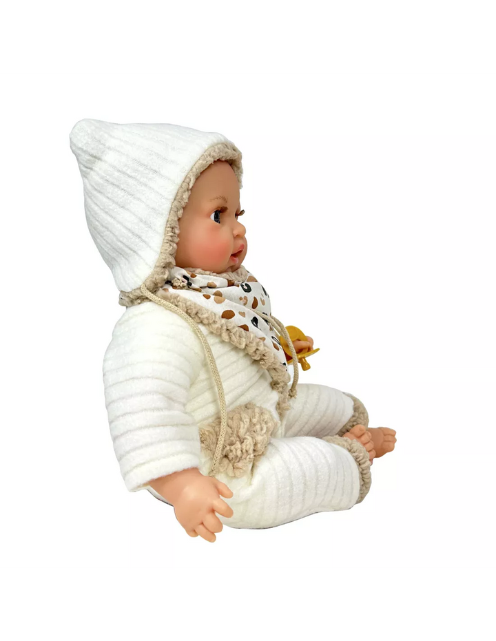 Muñeca Álex cozy beige (presentación: mochila)