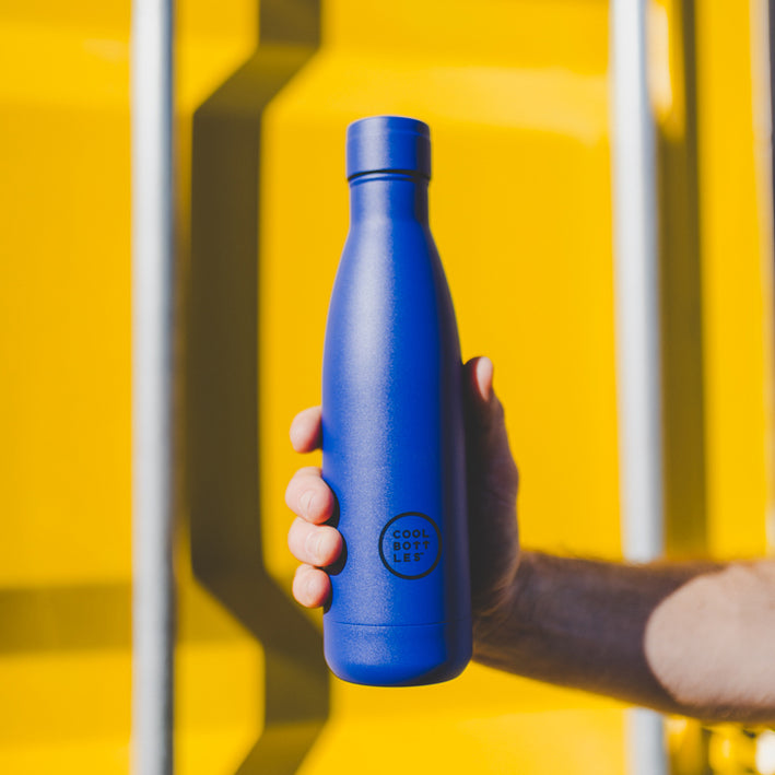 The bottles coolors - Botella de acero inoxidable 500 ml - Vivid Blue