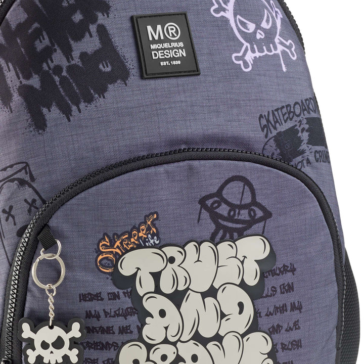 Mochila Triple Oslo Recicl. Graffiti