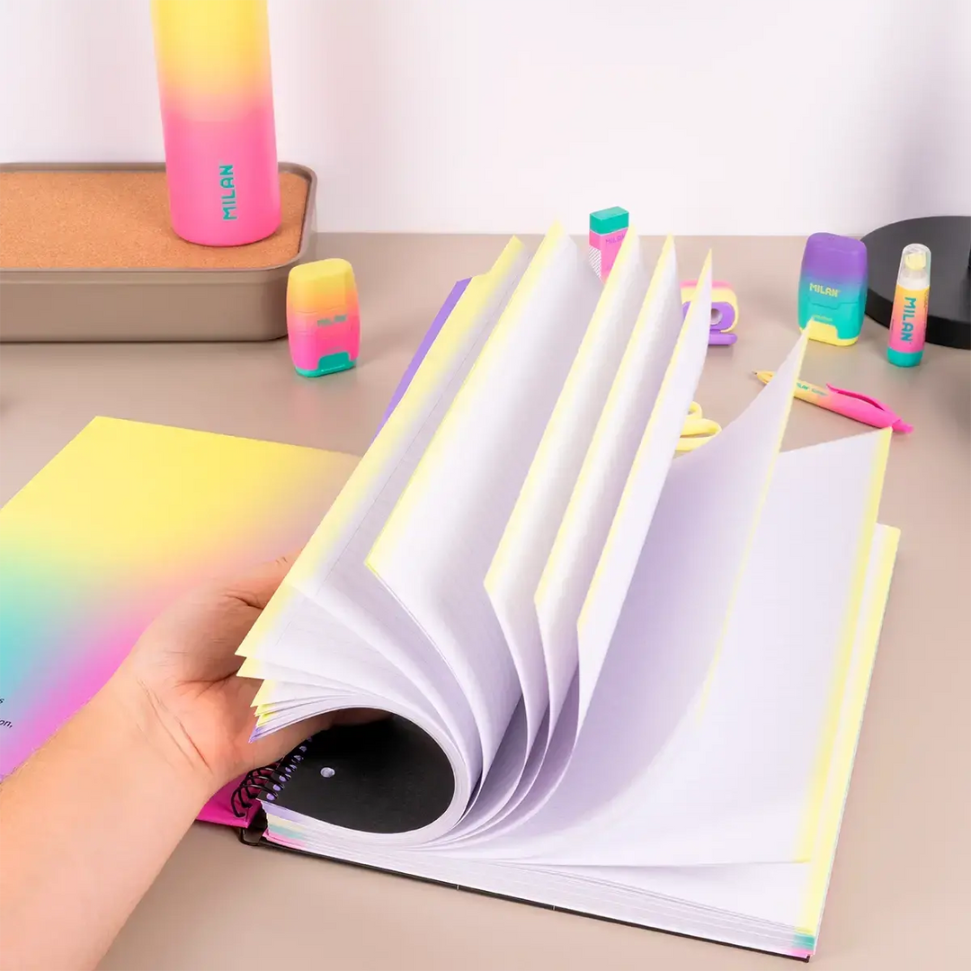 Cuaderno A4 con espiral y tapa dura, papel a líneas, 120 hojas de 95 gr/m², colección Sunset