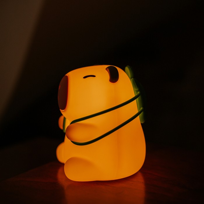 Lámpara de noche LED RGB Capybara turista RGB