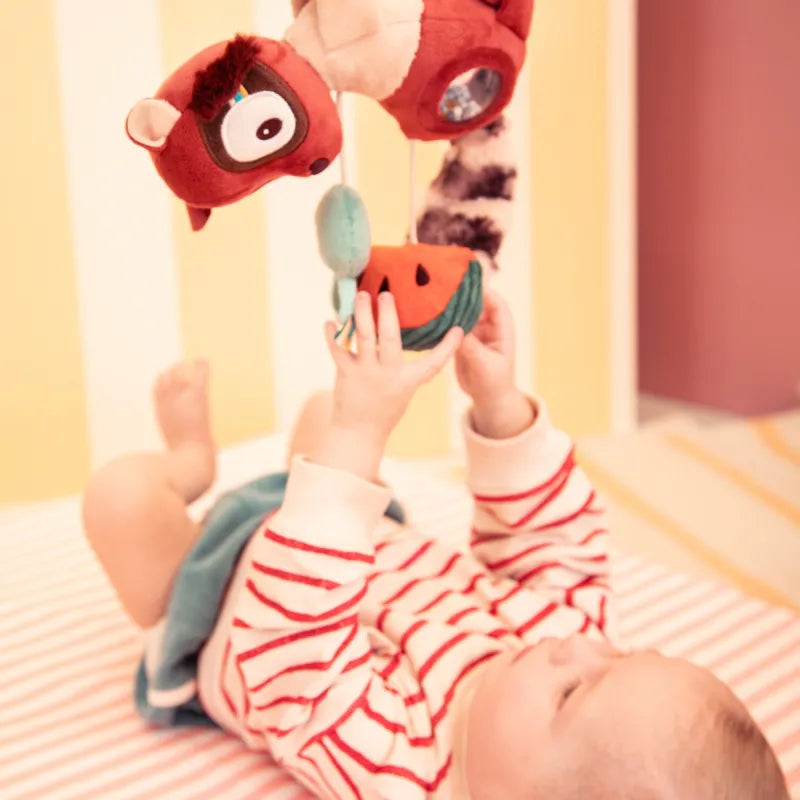 Elvis se cuelga - peluche Lemur colgante